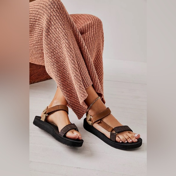 Teva Shoes - Free People Teva Women's Midform Universal Leather Sandal